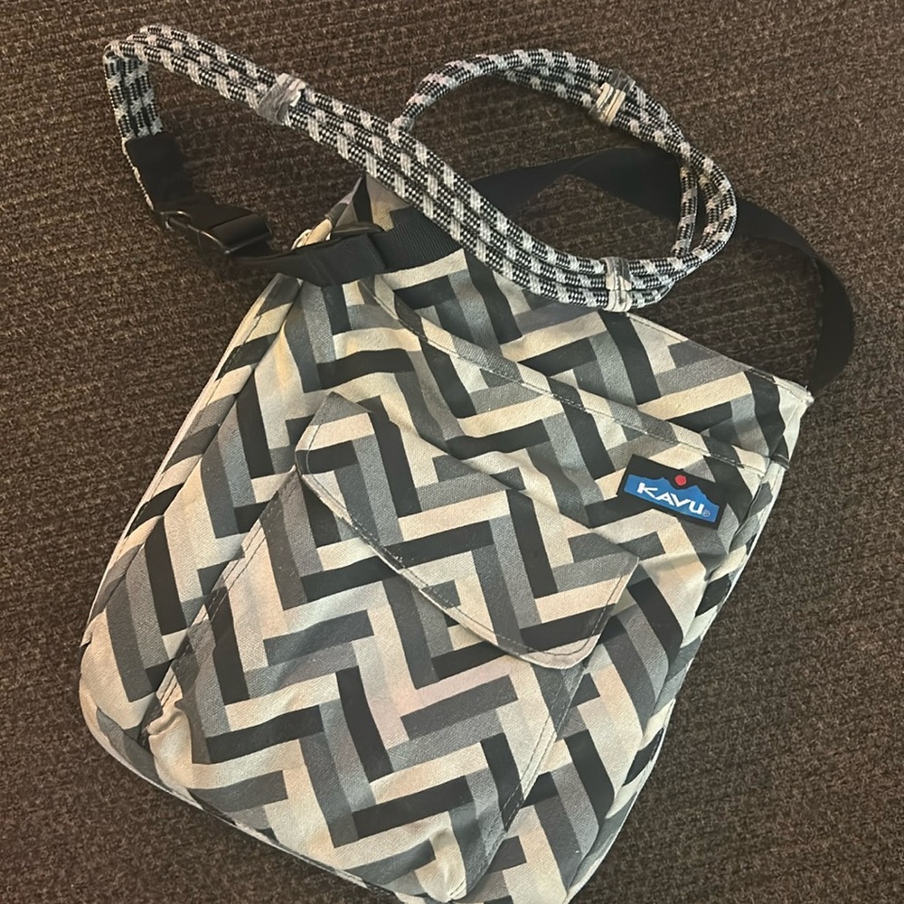 Kavu Purse
